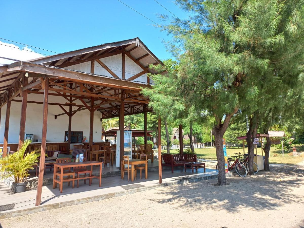 Nusa Indah Bungalows Gili Air Exterior foto