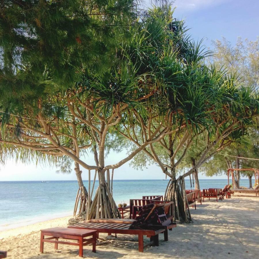 Nusa Indah Bungalows Gili Air Exterior foto