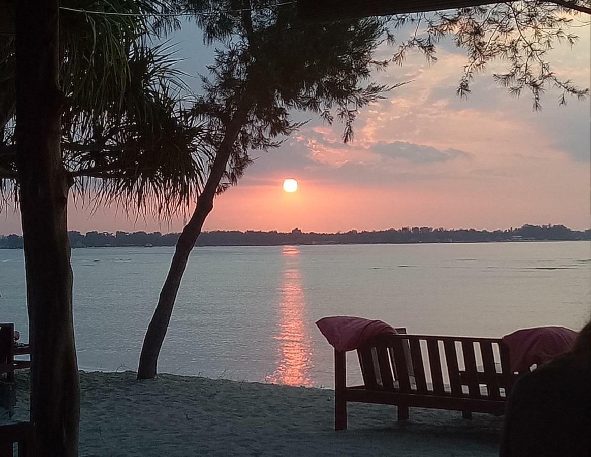 Nusa Indah Bungalows Gili Air Exterior foto