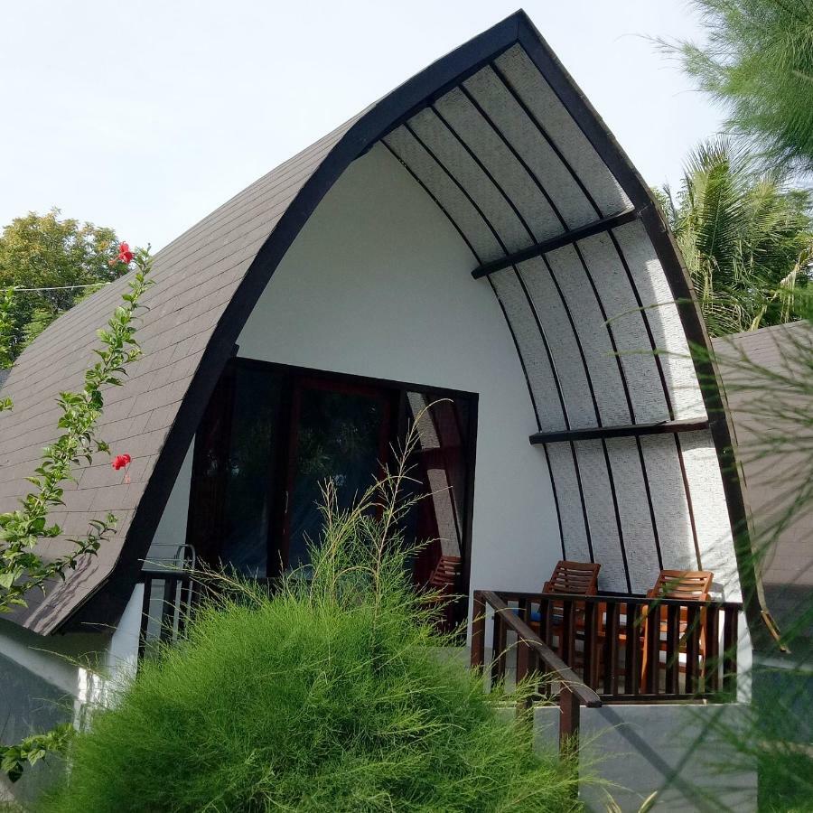 Nusa Indah Bungalows Gili Air Exterior foto
